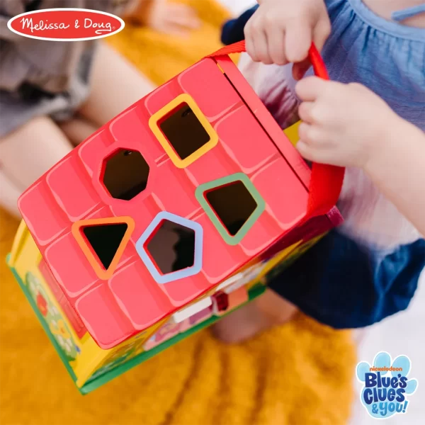TAKE-ALONG HOUSE